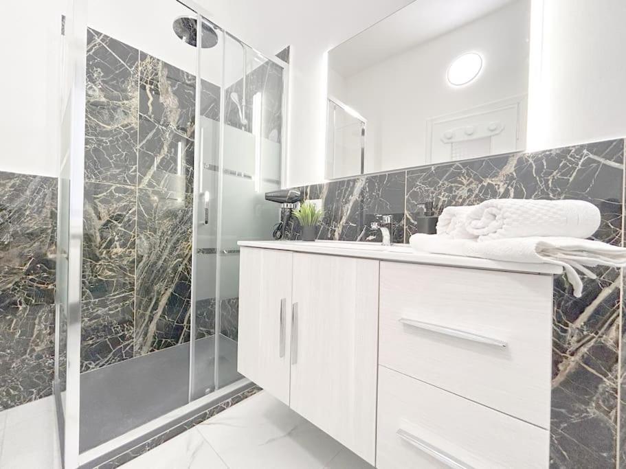 ג'נובה Elegant Apartment - Wifi - Smart Tv - Netflix מראה חיצוני תמונה