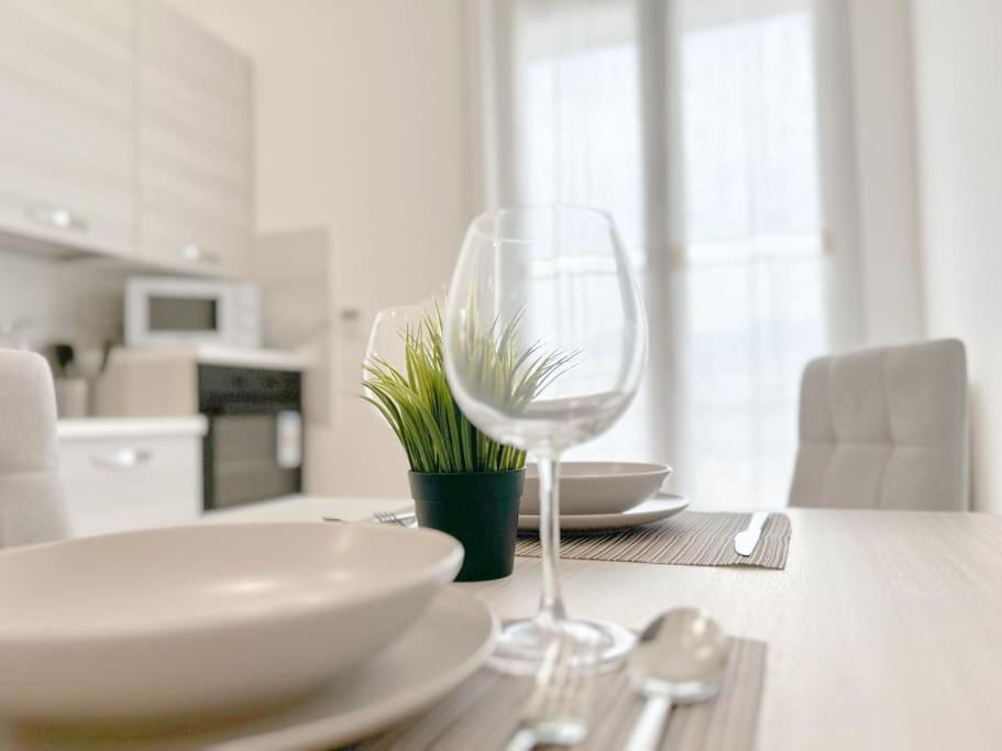 ג'נובה Elegant Apartment - Wifi - Smart Tv - Netflix מראה חיצוני תמונה