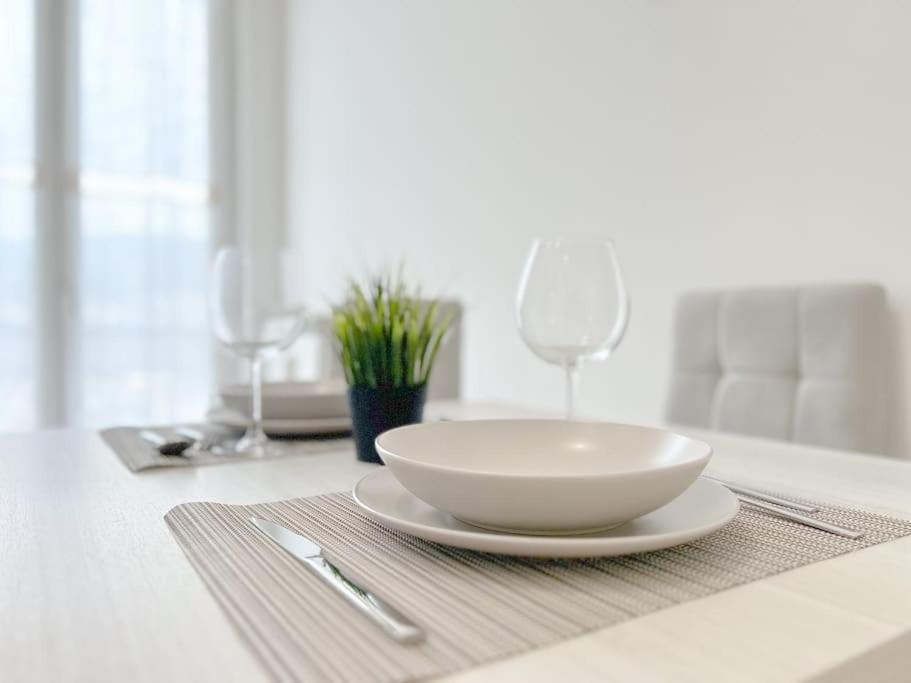 ג'נובה Elegant Apartment - Wifi - Smart Tv - Netflix מראה חיצוני תמונה